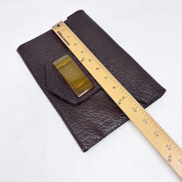 40s-50s Art Deco Brown Pebbled Leather Clutch with Bakelite Snap Closure - Picture 9 of 12